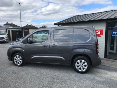 2019 Vauxhall Combo - thumbnail 13