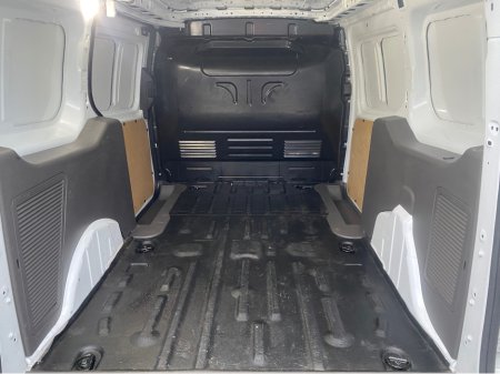 2022 Ford Transit Connect LWB LIMITED EDITION 1.5 TD 120 M M6 3DR €15,443 thumbnail