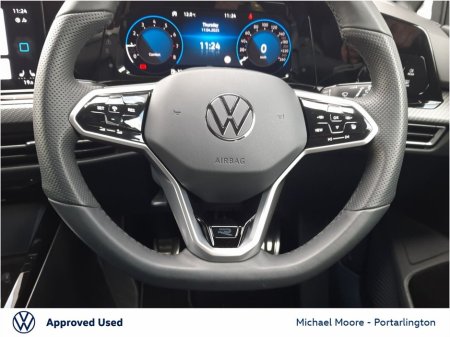 2024 Volkswagen Golf 1.5 TSI 130HP R-Line €33,950 thumbnail