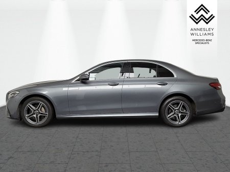 2022 Mercedes-Benz E Class E 300 de PHEV AMG Line €46,950 thumbnail