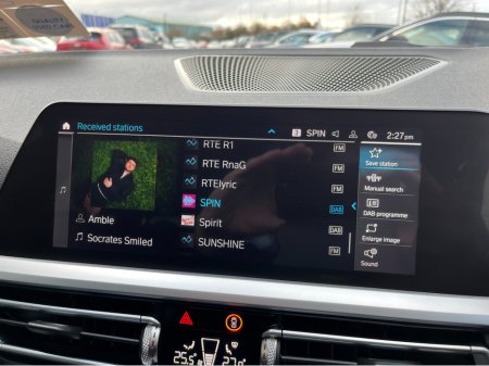 2019 BMW 3 Series 330e M-SPORT AUTOMATIC 2.0 PETROL PLUG IN HYBRID //REVERSE CAMERA//SAT NAV//FULL LEATHER HEATED SEATS// €26,950 thumbnail