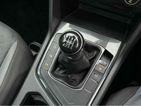 2018 Volkswagen Tiguan 2.0 TDI 115HP MANUAL  COMFORTLINE ** LOW KM'S ** €22,750 thumbnail