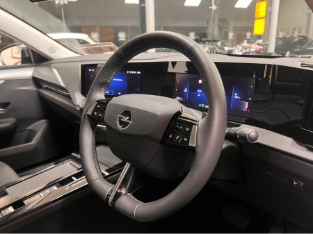 2024 Opel Astra Low Kms AUTOMATIC DIESEL As New **Finance Arranged/High Spec/Automatic www.bolands.ie Est.1955 €26,450 thumbnail