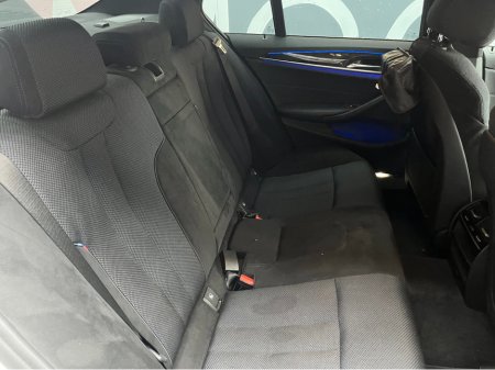 2018 BMW 5 Series - thumbnail 16