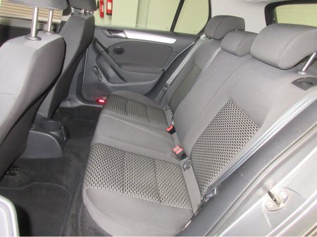 2010 Volkswagen Golf - thumbnail 13