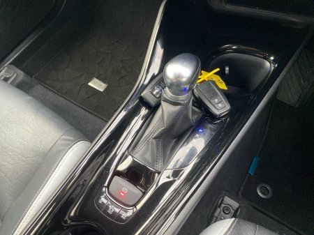 2019 Toyota C-HR - thumbnail 11