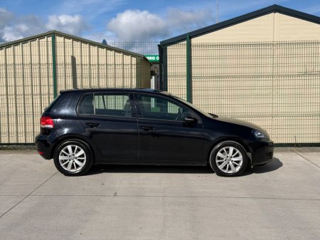 2012 Volkswagen Golf - view 3