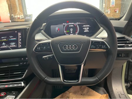 2023 Audi e-tron GT quattro - thumbnail 9