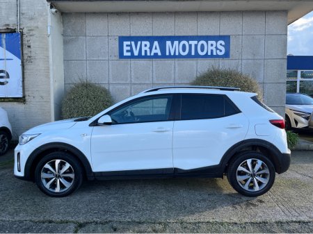 2024 Kia Stonic K2 1.0 PETROL //REVERSE CAMERA//CARPLAY//KIA SERVICE HISTORY// €18,950 thumbnail