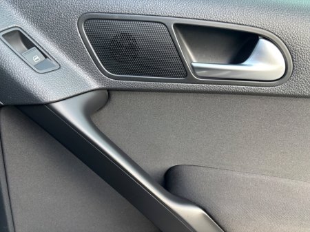 2014 Volkswagen Tiguan - thumbnail 22