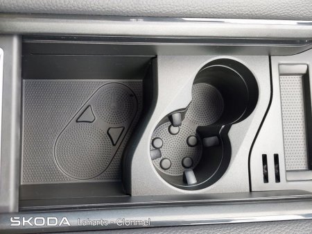 2025 Skoda Kodiaq SELECTION 2.0TDI 150HP DSG €52,950 thumbnail