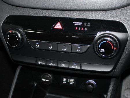 2017 Hyundai Tucson - thumbnail 18