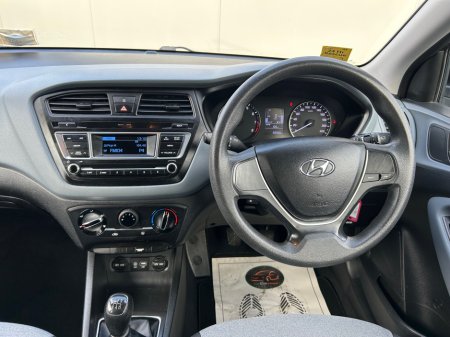 2016 Hyundai i20 PETROL CLASSIC 5DR €9,950 thumbnail