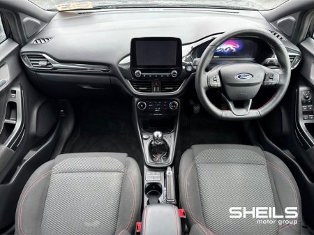 2023 Ford Puma - view 3