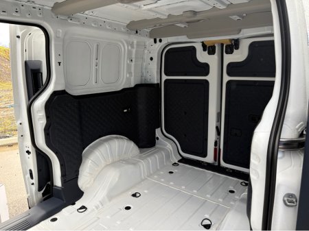 2026 Kia PV5 CARGO 2026 €44,200 thumbnail