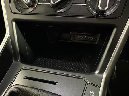 2024 Volkswagen Taigo Life 1.0 TSi 242 €23,400 thumbnail