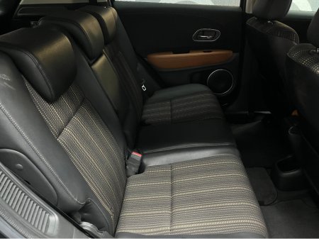 2017 Honda Vezel €17950! 2017 HONDA VEZEL HYBRID Z SENSING 1.5 AUTOMATIC / CRUISE CONTROL / REVERSE CAMERA / HEATED SEATS €17,950 thumbnail