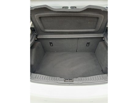 2016 Ford Focus - thumbnail 6