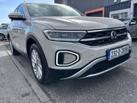 2023 Volkswagen T-Roc - thumbnail 21