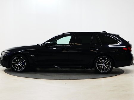 2022 BMW 5 Series - thumbnail 5