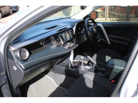 2018 Toyota Rav4 - thumbnail 6