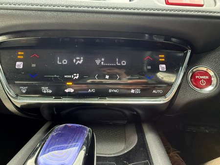 2015 Honda Vezel  €14,890 thumbnail