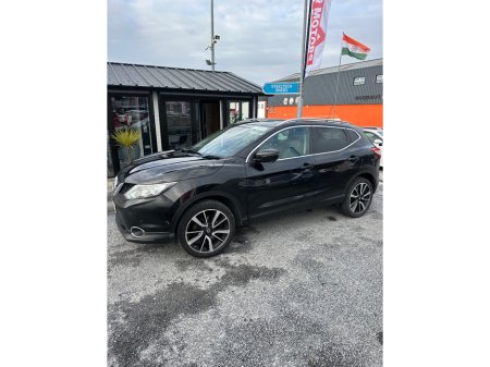 2016 Nissan Qashqai - view 2