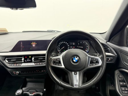 2019 BMW 1 Series - thumbnail 10