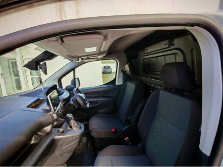 2021 Peugeot Partner 2 SEAT PRO PLUS 1.5 HDI 100 LON thumbnail