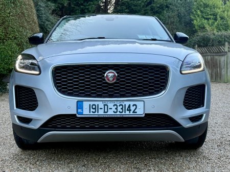 2019 Jaguar E-Pace - view 4