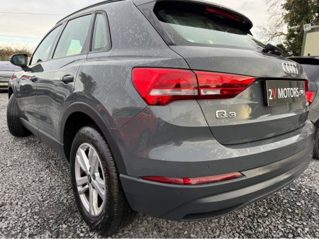 2022 Audi Q3 1.4 TFSI TECHNIK 45 245PS 5DR €33,950