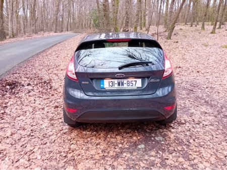 2013 Ford Fiesta - thumbnail 7