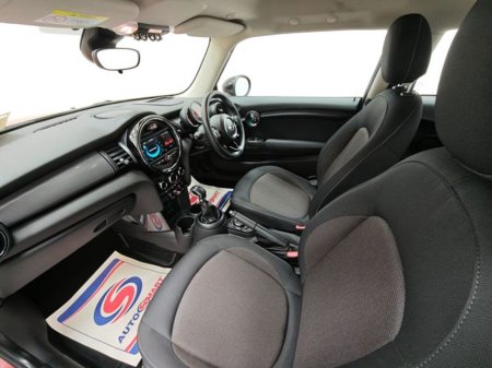 2017 MINI Cooper D - thumbnail 4