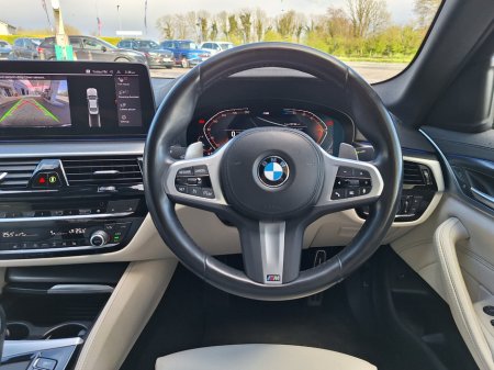 2023 BMW 5 Series - thumbnail 17