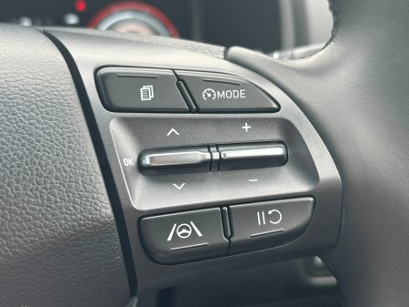 2022 Hyundai Kona Executive EV 39kWh Auto €18,990 thumbnail