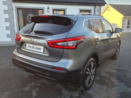 2017 Nissan Qashqai - thumbnail 14