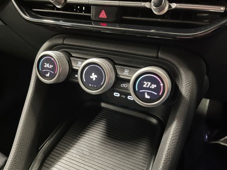 2025 Skoda Kodiaq Selection+ 2.0TDI 150BHP DSG - Reversing Camera - Climate Control - Heated Seats - Cruise Control - Keyless Start - Apple CarPlay/Android Auto €57,950 thumbnail