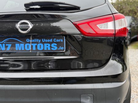 2017 Nissan Qashqai - thumbnail 14