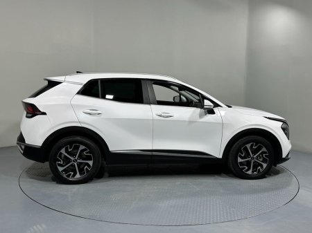 2023 Kia Sportage - thumbnail 8