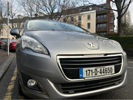 2017 Peugeot 5008 ACTIVE PETROL PANORAMIC GLASS ROOF €11,995 thumbnail