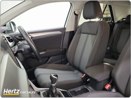 2023 Volkswagen T-Roc T-Roc LIFE TDI 2.0 Diesel Manual €27,495 thumbnail