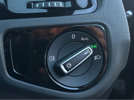 2016 Volkswagen Golf - thumbnail 19