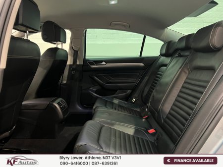 2020 Volkswagen Passat Volkswagen Passat SEL 1.6TDI Auto - 201 Reg €24,995 thumbnail