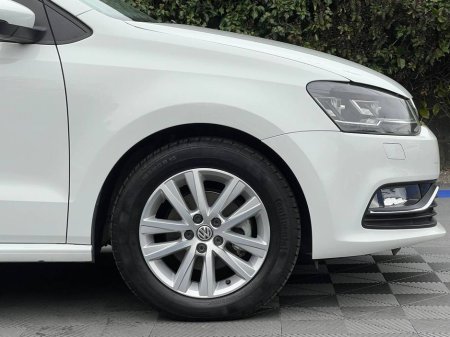 2017 Volkswagen Polo - thumbnail 9