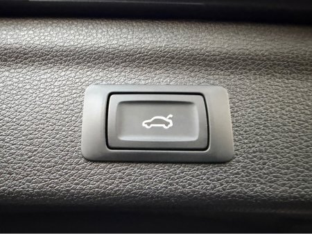 2024 Audi Q3 GREAT SPEC//S LINE 45 TFSI E//LOW MILEAGE//FULL LEATHER//REVERSE CAMERA//FINANCE PACKAGES €44,900 thumbnail