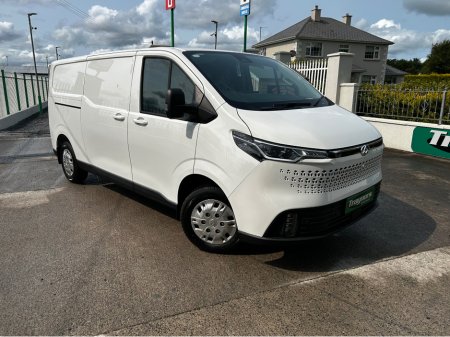 2026 Maxus Deliver 7 SPECIAL ORDER WITH 2 SIDE LOADING DOORS IN STOCK