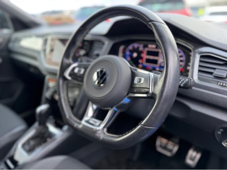 2021 Volkswagen T-Roc R-LINE - 2.0L DIESEL - AUTO - 12M WARRANTY - CAR: 1699 €29,950 thumbnail