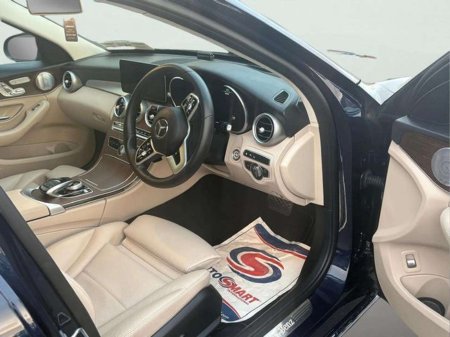 2019 Mercedes-Benz C Class Avantgarde Leather Exclusive Package Automatic, Reversing camera €26,895 thumbnail