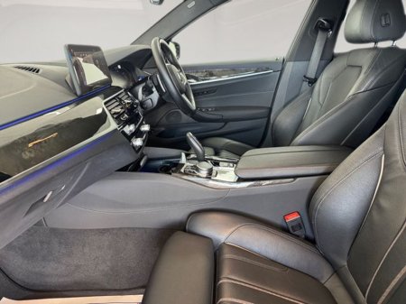 2022 BMW 5 Series - thumbnail 17