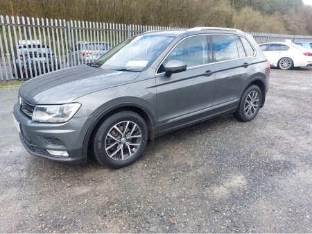 2017 Volkswagen Tiguan - thumbnail 5